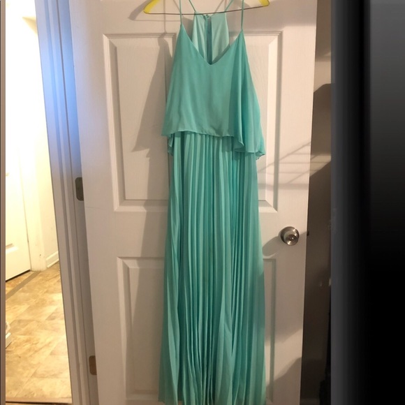 B Darlin Dresses & Skirts - B. Darlin Mint Green Gown Size 12